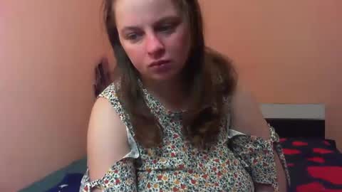 Snapshot of arriana98 chatting on February 12, 3:18 am Arriana online show from February 12, 3:18 am