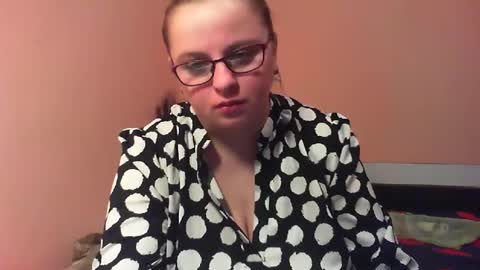 Snapshot of arriana98 chatting on March 8, 12:33 am Arriana online show from March 8, 12:33 am