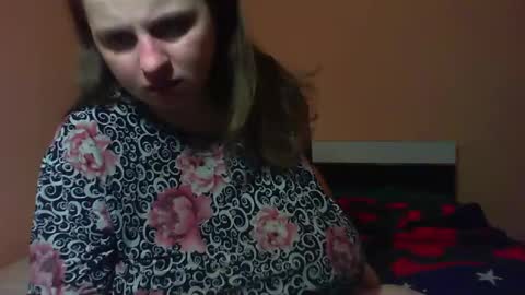 Snapshot of arriana98 chatting on December 28, 3:04 am Arriana online show from December 28, 3:04 am