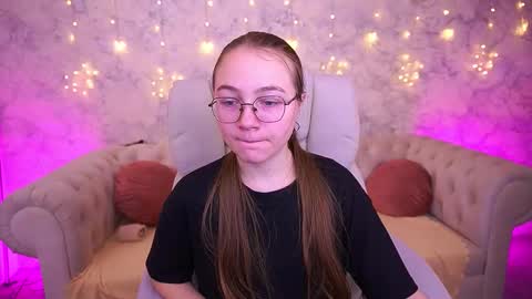 arrinawair online show from February 24, 8:50 am