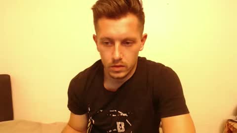 arromwilliam90 online show from December 7, 9:44 am