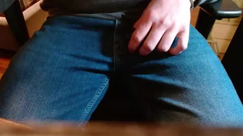 arrrr3 online show from December 7, 8:33 pm