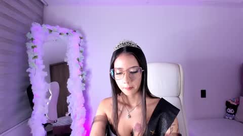 Snapshot of artbelia chatting on January 18, 2:14 am Lia Rose online show from January 18, 2:14 am