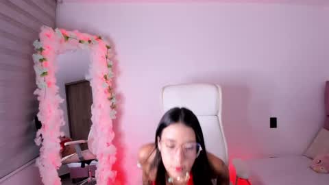 Snapshot of artbelia chatting on February 2, 1:55 am Lia Rose online show from February 2, 1:55 am