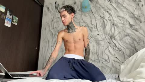   online show from March 27, 10:22 pm