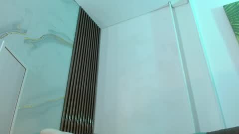 Snapshot of artemiza_love_ chatting on October 17, 12:53 pm artemiza online show from October 17, 12:53 pm