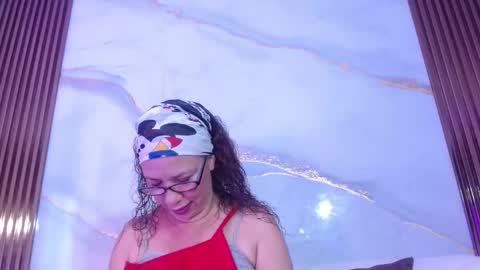 Snapshot of artemiza_love_ chatting on September 24, 12:34 pm artemiza online show from September 24, 12:34 pm