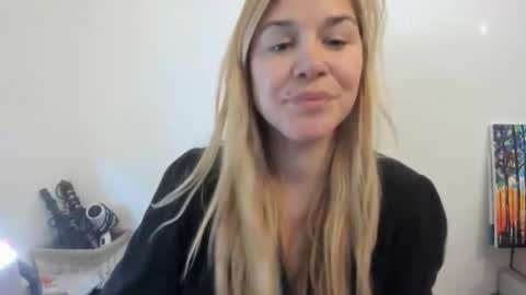 MIA online show from October 3, 1:19 pm