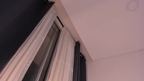 arturguy01 online show from March 5, 1:10 am