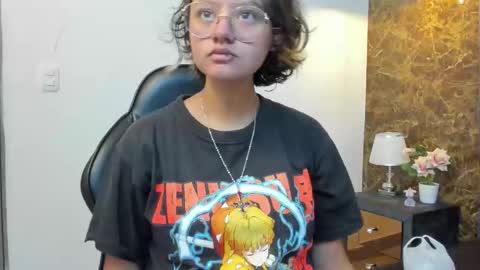 Snapshot of asami_hattori chatting on October 20, 11:15 am AsamiHattori online show from October 20, 11:15 am