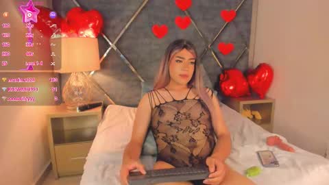 Ash Monroee  online show from February 12, 4:54 pm