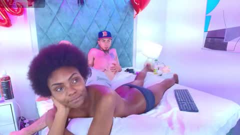 Snapshot of asha_zuri_and_adam chatting on September 13, 3:03 pm asha_zuri_and_adam online show from September 13, 3:03 pm