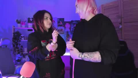 AshleyAshe  online show from February 13, 11:47 pm