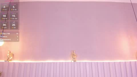 I am Ashley online show from December 3, 8:31 pm