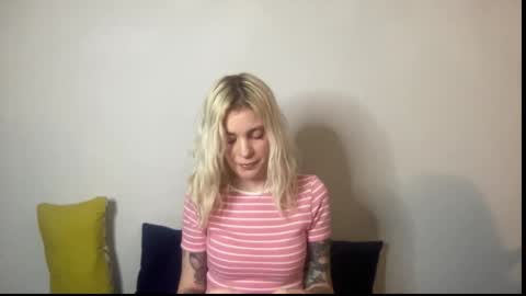 Ashlee online show from January 17, 5:17 am