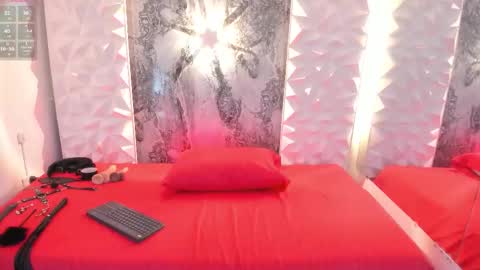 Snapshot of ashley_7777 chatting on October 16, 4:28 pm ashley_7777 online show from October 16, 4:28 pm