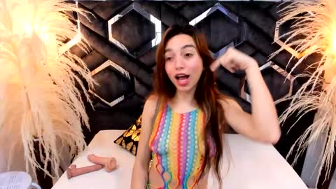 Snapshot of ashley_7777 chatting on February 26, 2:38 pm ashley_7777 online show from February 26, 2:38 pm