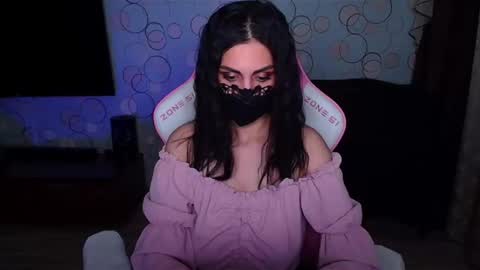   Yasmina   online show from February 7, 4:15 am