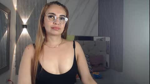 ashley__tylor online show from September 14, 2:47 am