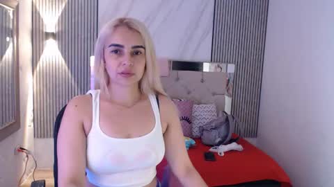 ashley__tylor online show from March 5, 12:41 am