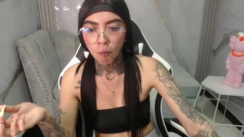 Snapshot of ashley_blum_v chatting on September 27, 8:28 pm ashley_blum_v online show from September 27, 8:28 pm