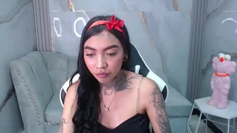 Snapshot of ashley_blum_v chatting on September 16, 8:45 pm ashley_blum_v online show from September 16, 8:45 pm