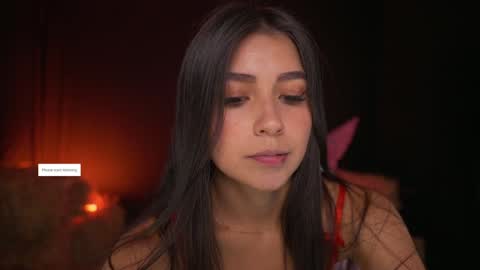 Snapshot of ashley_jones9 chatting on October 21, 9:40 pm Jessie 40off soy jessie1 online show from October 21, 9:40 pm