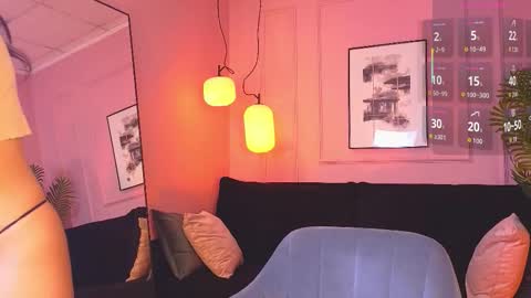 Ashley online show from November 28, 9:33 pm