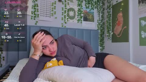 Ashle online show from November 6, 6:27 am