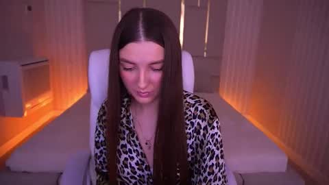 ashleybaee online show from November 13, 2:09 pm