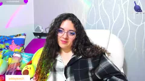 .. Ashley .. online show from November 29, 2:08 am