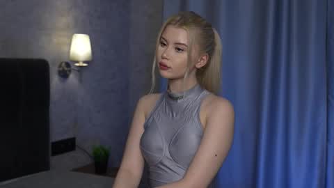 Ashley online show from December 2, 3:43 pm