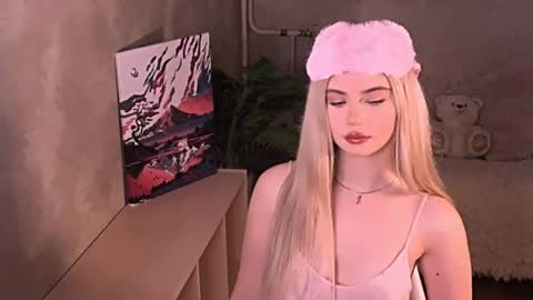 Ashley online show from September 26, 7:38 am