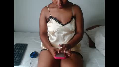 ashleyt255 online show from November 14, 6:43 pm