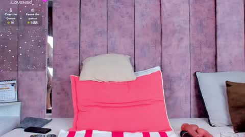 Snapshot of ashlie_robertss chatting on February 20, 11:31 am Ashlie online show from February 20, 11:31 am