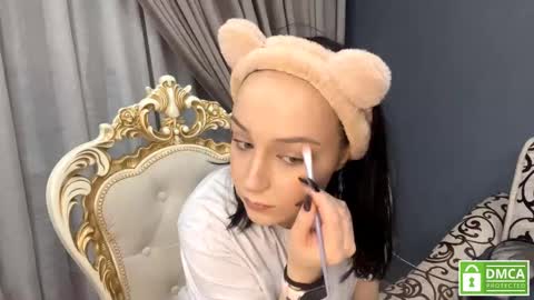 Anna online show from March 4, 7:33 pm