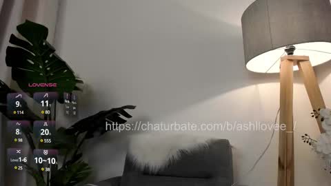 ashllovee online show from February 22, 3:12 am