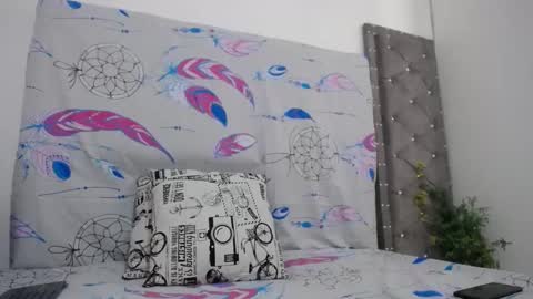 Snapshot of ashly_93 chatting on February 19, 7:16 pm engel online show from February 19, 7:16 pm