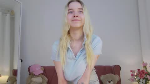 Snapshot of ashly_cherry chatting on September 15, 11:01 am ashly_cherry online show from September 15, 11:01 am