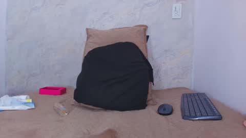 Snapshot of ashly_miller2 chatting on October 2, 12:15 pm Ashly online show from October 2, 12:15 pm