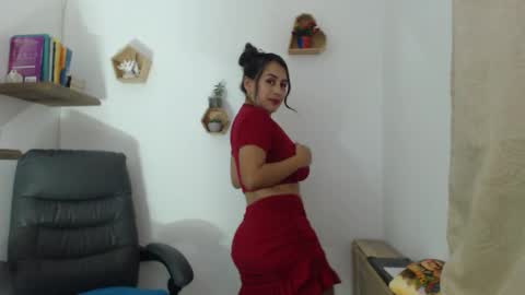 Snapshot of ashlyn_brooke1 chatting on September 24, 12:17 am Sarah .3 hello guys .im love online show from September 24, 12:17 am