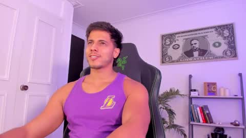 Snapshot of ashton_coleman_ chatting on September 17, 10:19 am my name real is camilo online show from September 17, 10:19 am