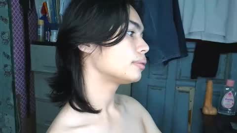 Snapshot of asian_babyboi chatting on October 19, 5:17 pm asian_babyboi online show from October 19, 5:17 pm