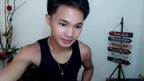 asian_lover05 online show from October 31, 11:38 pm