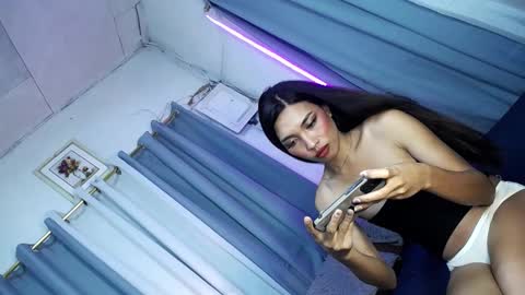 LUCI BABE online show from January 4, 8:05 pm