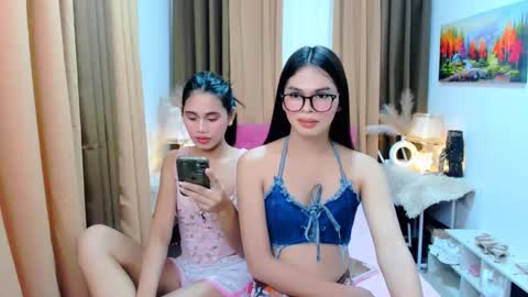 Snapshot of asian_mooreen chatting on October 20, 9:47 am mooreen online show from October 20, 9:47 am