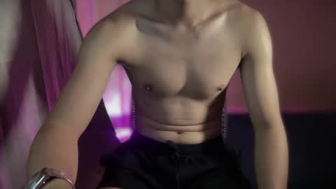 asian_paulox online show from January 12, 11:45 pm