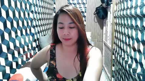 Trixie online show from April 4, 1:51 pm