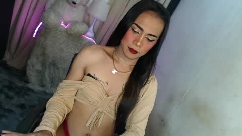asian_ulysses online show from April 28, 12:20 pm