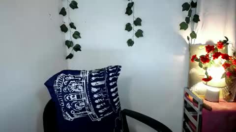 Snapshot of asian_yannie chatting on October 5, 9:22 pm Yan online show from October 5, 9:22 pm